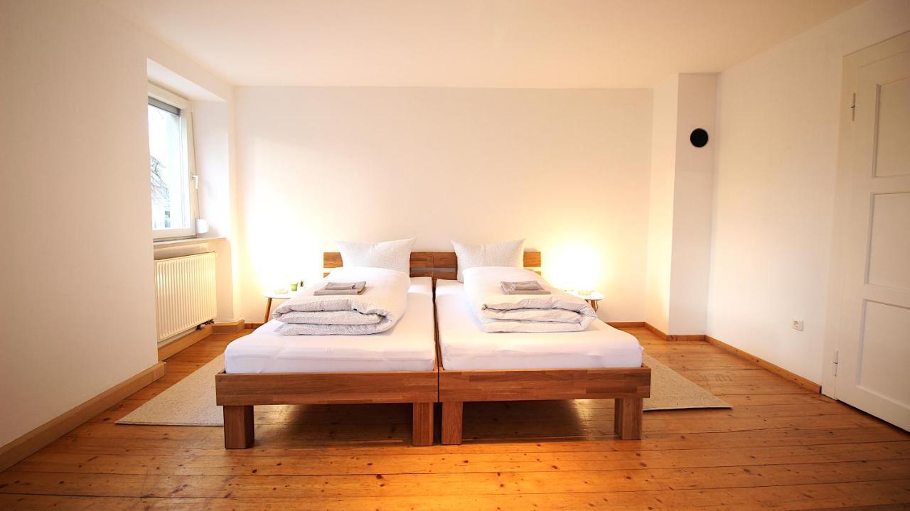 Ferienwohnung Am Wasserschloss 1-3 Ochsenfurt Bagian luar foto