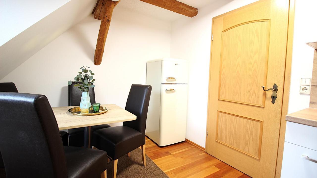 Ferienwohnung Am Wasserschloss 1-3 Ochsenfurt Bagian luar foto